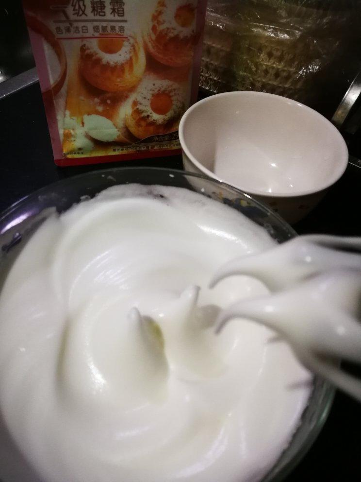 葡萄干戚风蛋糕杯