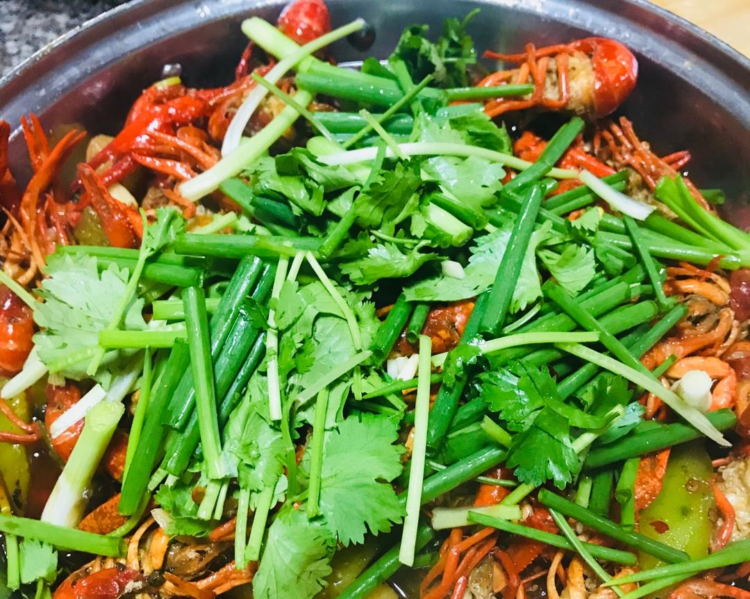 毫无技术含量的香辣小龙虾了解一下的做法
