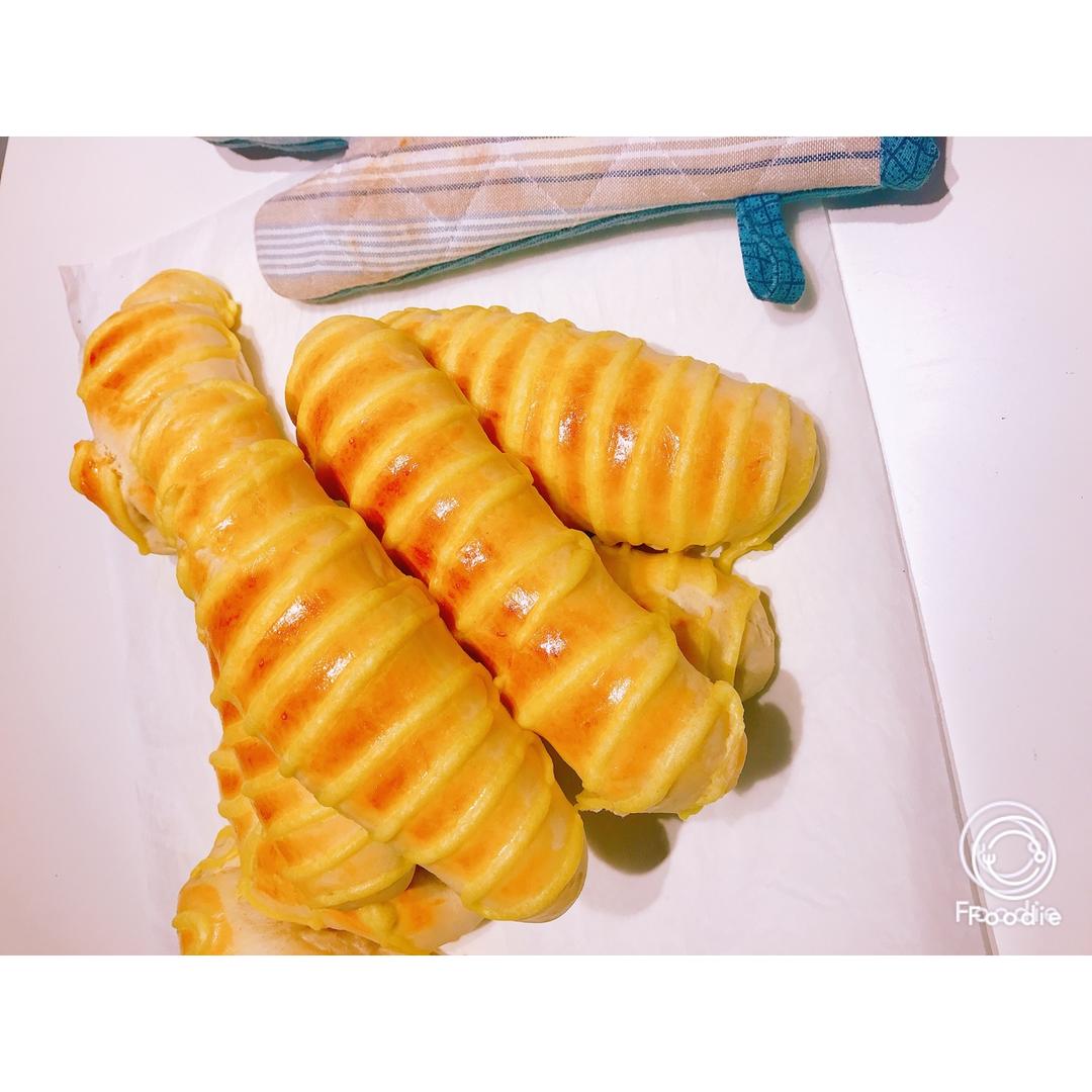 面包房里最受欢迎的毛毛虫面包