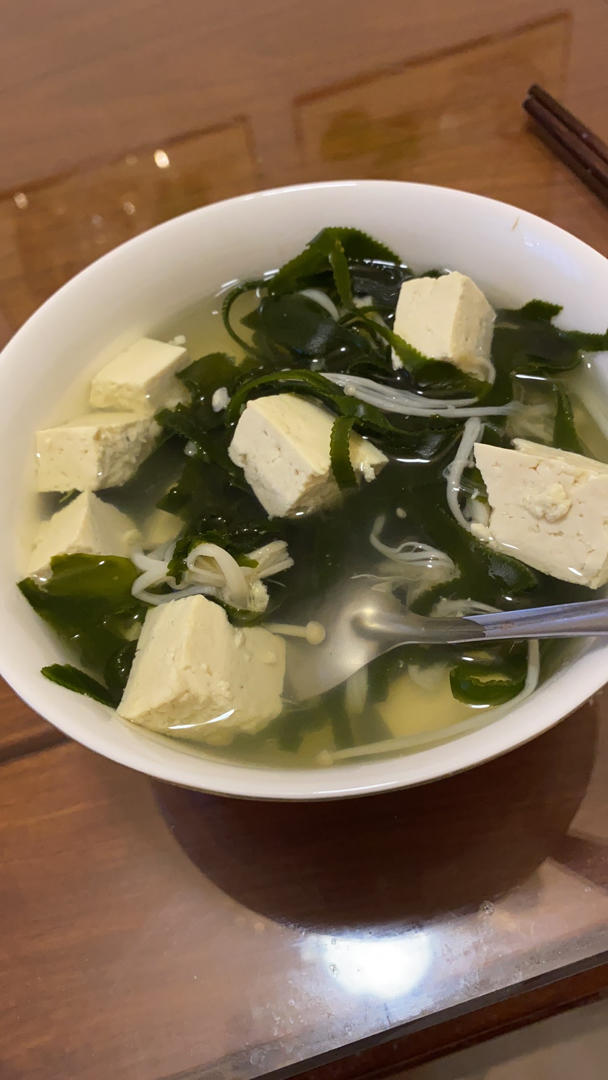 海带豆腐汤