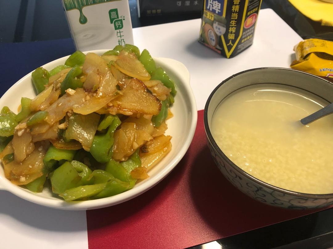 家常炒土豆片