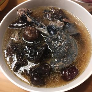 红枣香菇乌骨鸡汤             （电炖锅版）的做法 步骤4