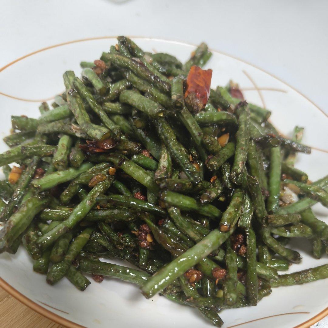 超好吃的干煸豆角