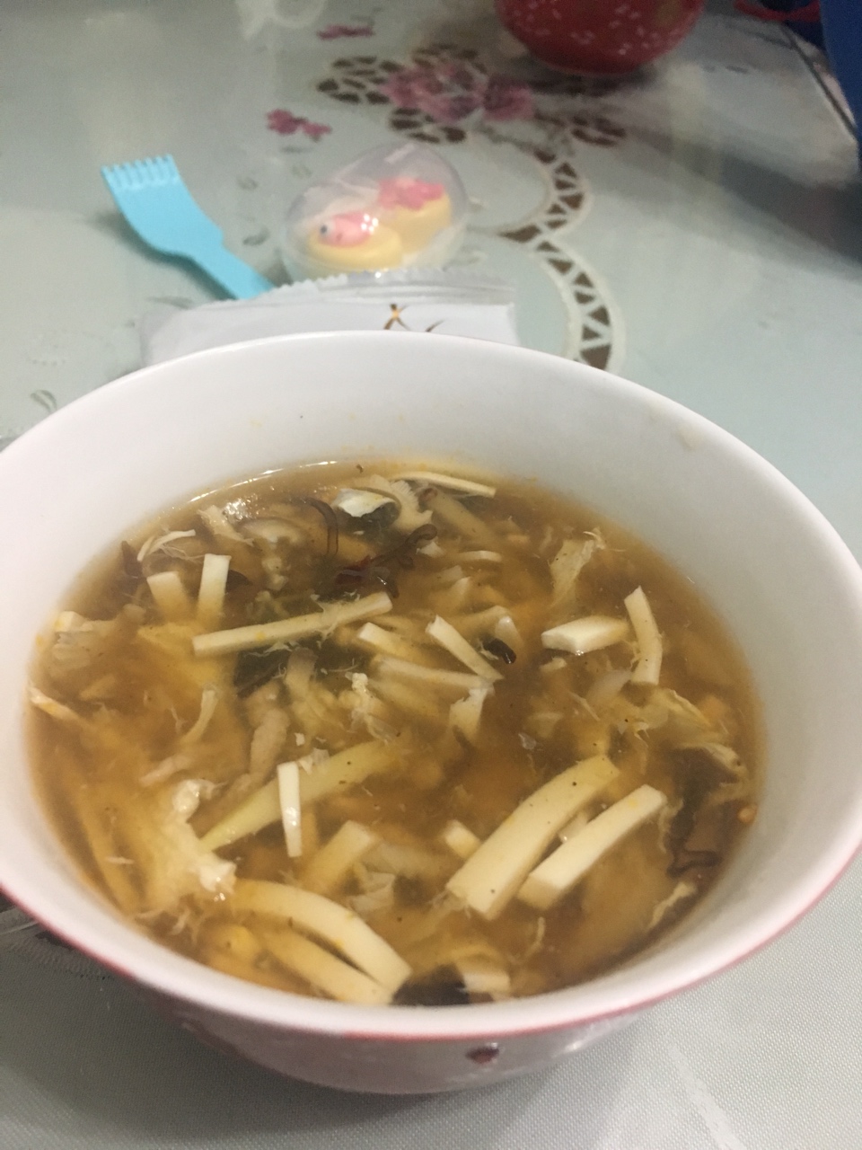 酸辣汤 Spicy & Sour Shredded Pork Soup