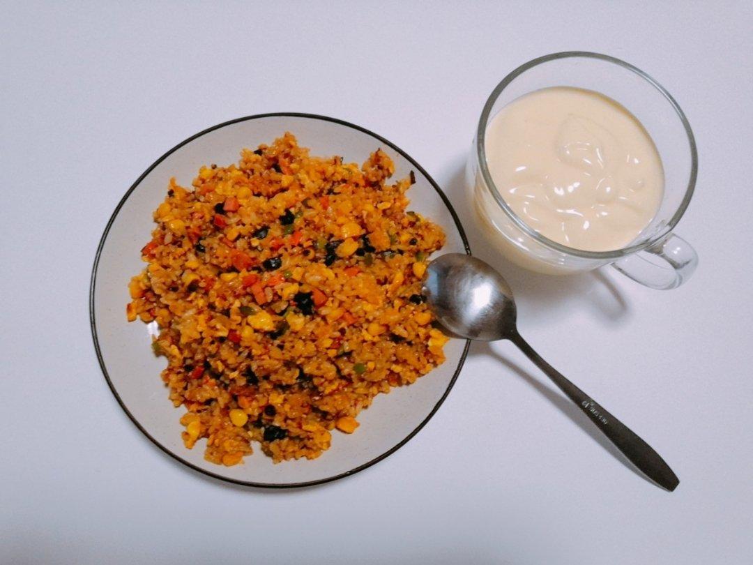 老干妈蛋炒饭(教你如何处理隔夜饭)