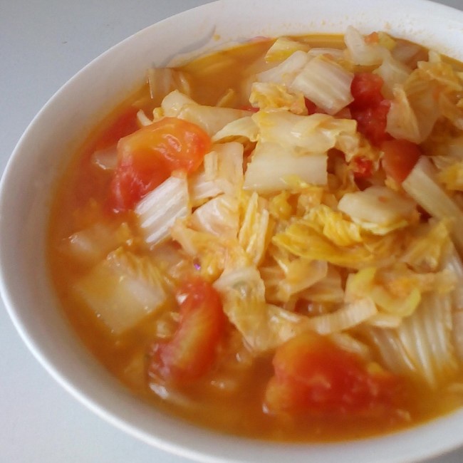 婴錵鳗儛做的西红柿炒大白菜