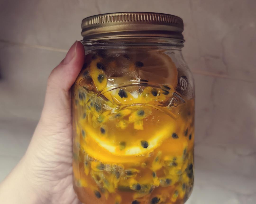 每个夏天都要喝的，能让你白到发光的柠檬百香果蜜