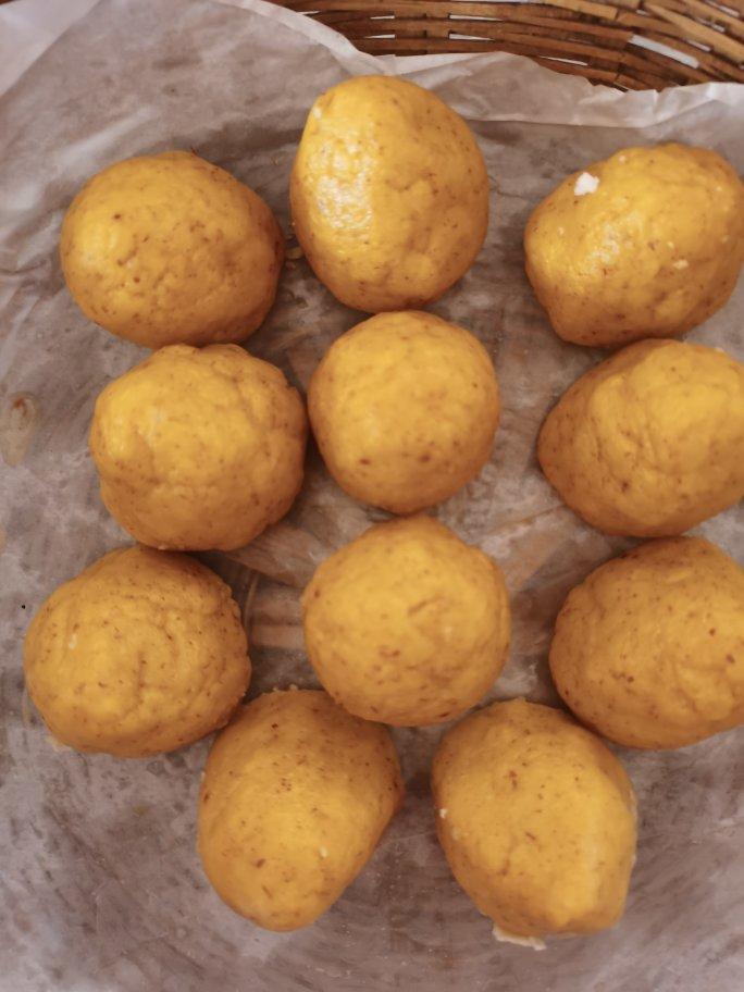 纯玉米面窝窝头(烫面.不发酵)