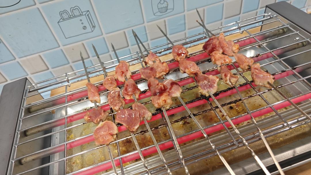 电烤炉烤串