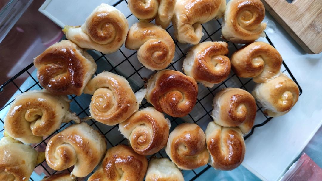 脆底蜂蜜小面包