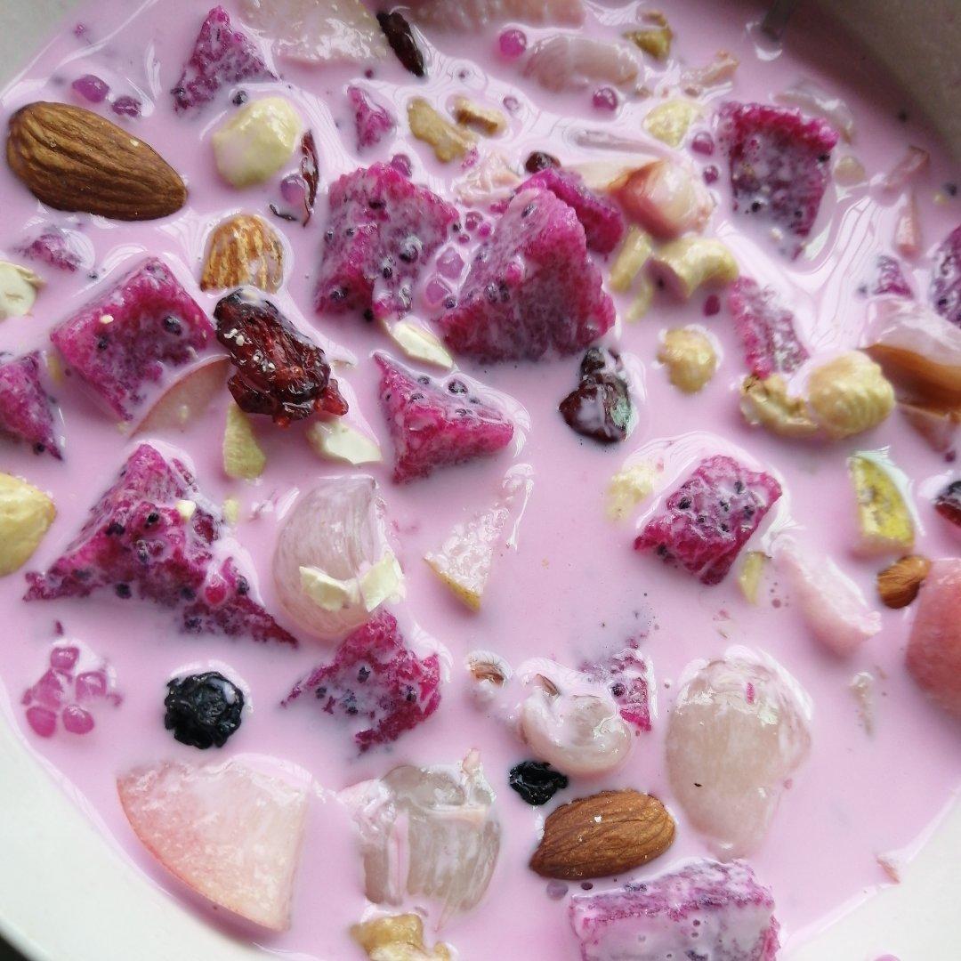 吃吃吃饭做的水果西米露