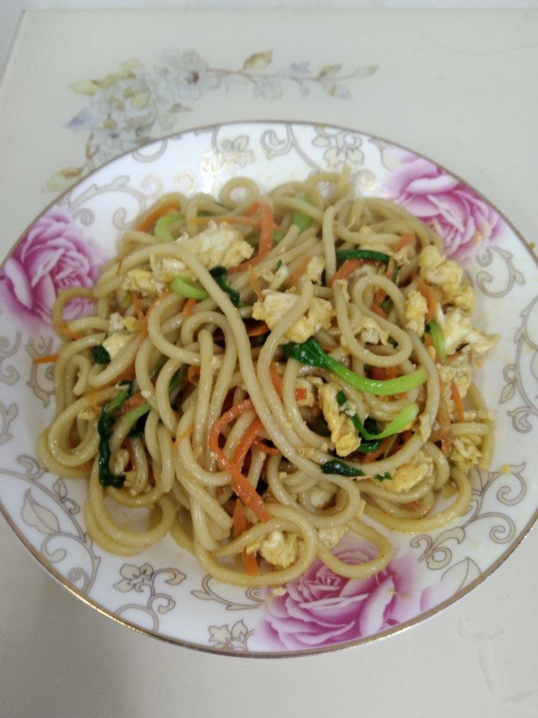 家常版什锦炒面