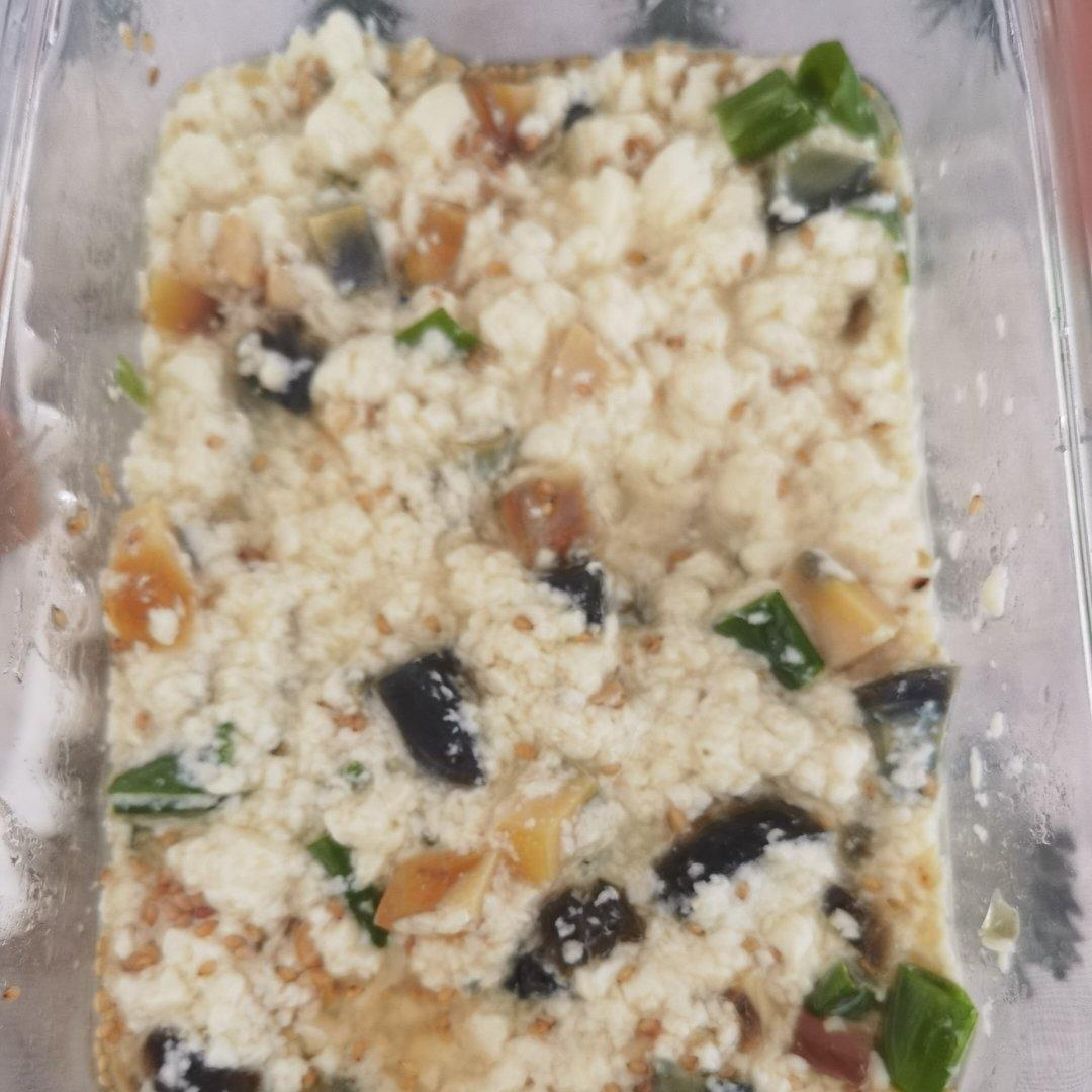 皮蛋拌豆腐