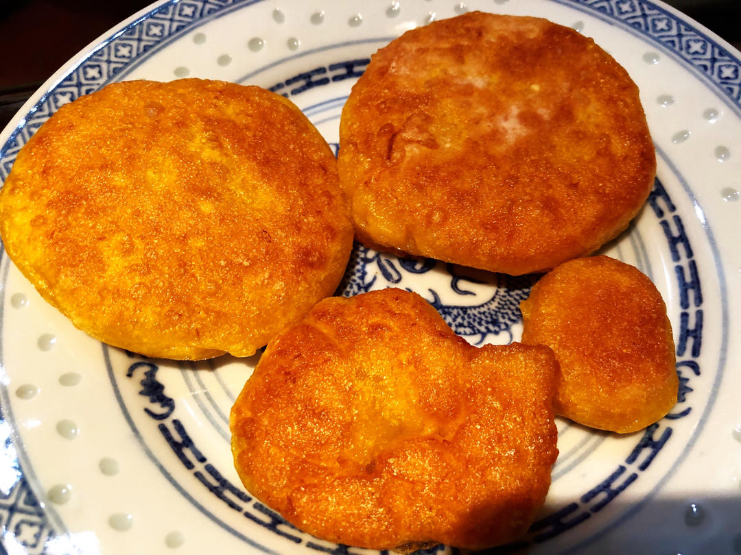 30分钟可以搞定的可蒸可油炸的南瓜饼