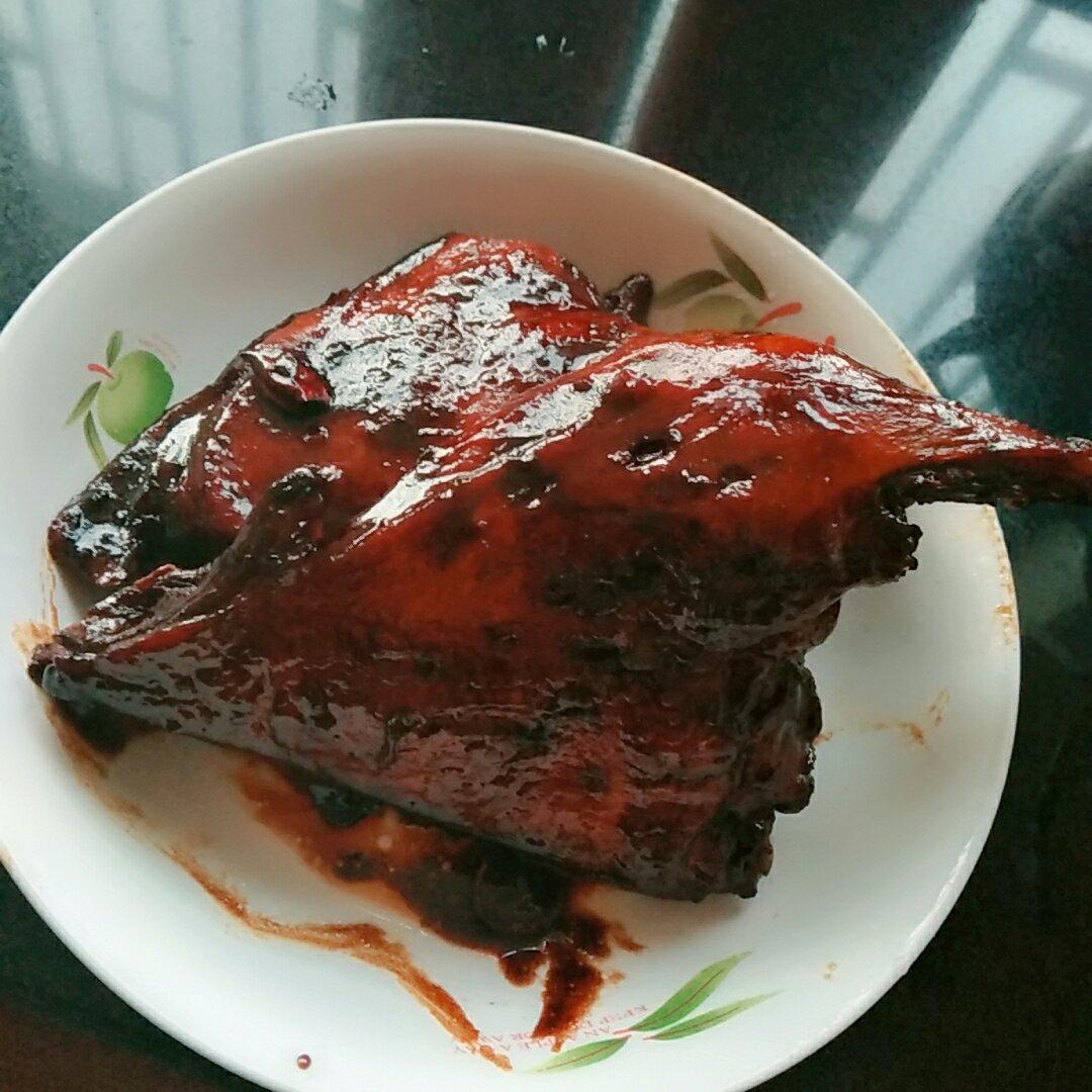 酱烧鸭腿