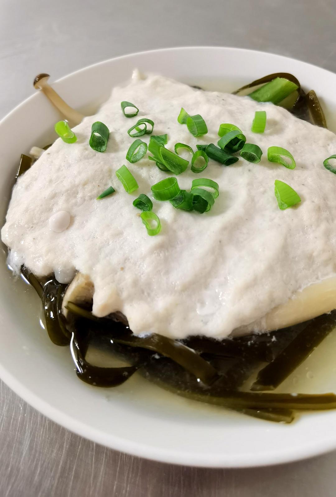 厨师长教你：口感细腻的“白水煮鸡胸肉”，少油少盐，健康减脂