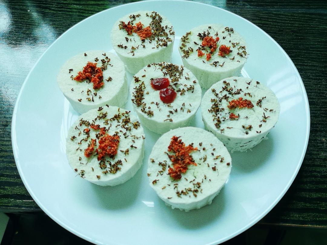 hollysharon做的南方传统名点大米粉松糕粘米粉松糕中式茶点和甜品