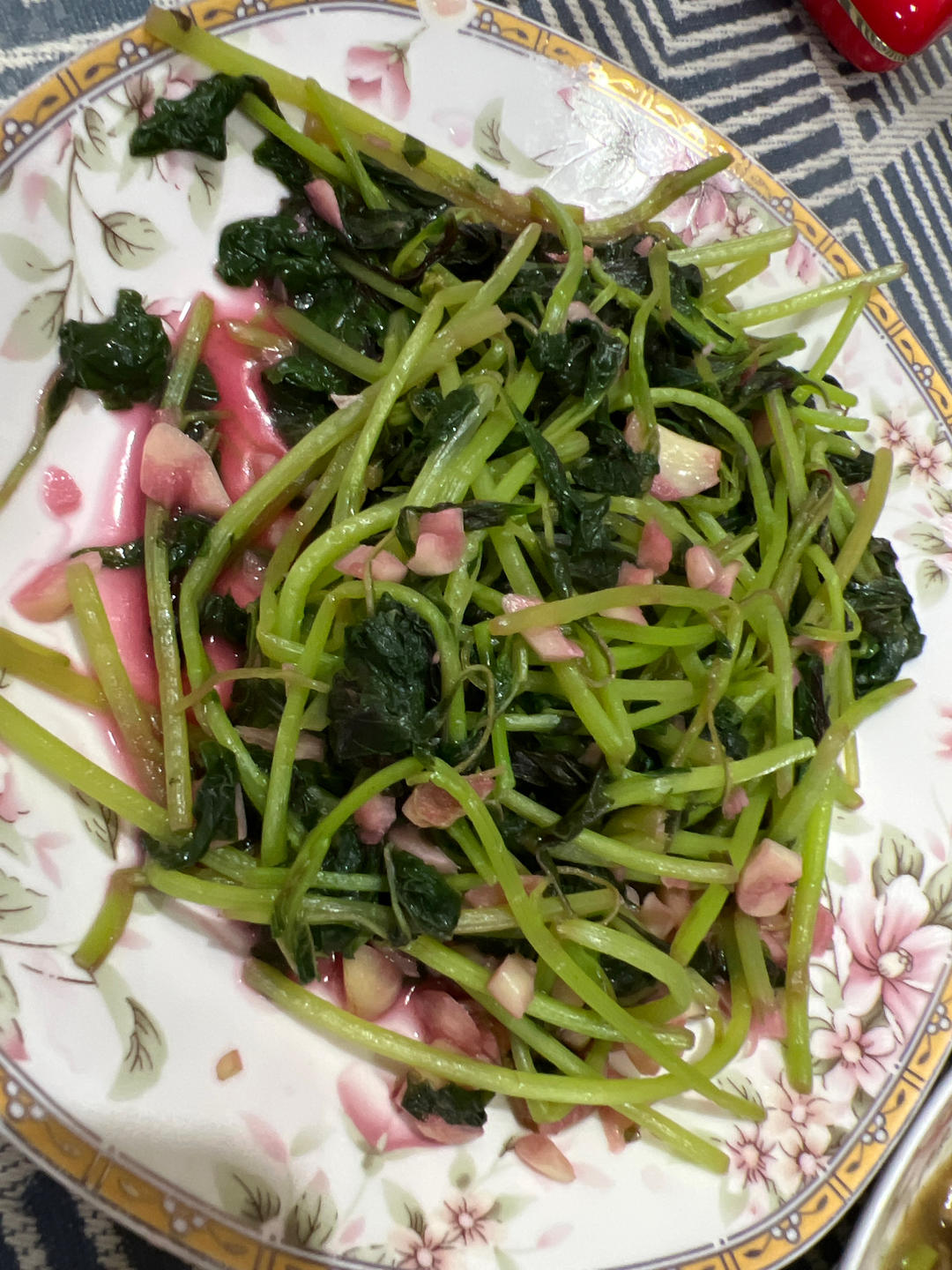 清炒红苋菜（简单菜也有窍门，一看就明白）