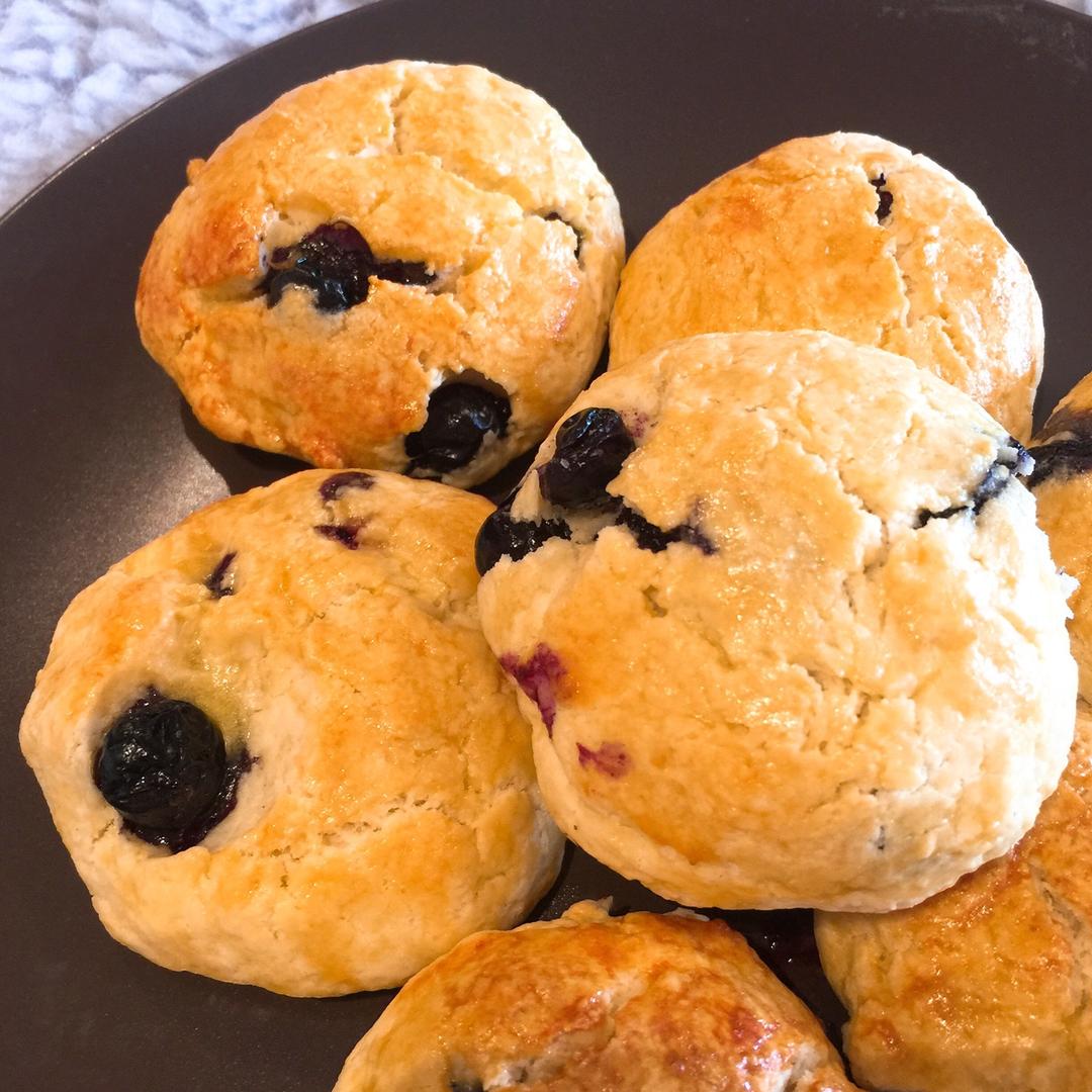 爆浆蓝莓司康Blueberry Explosion Scone