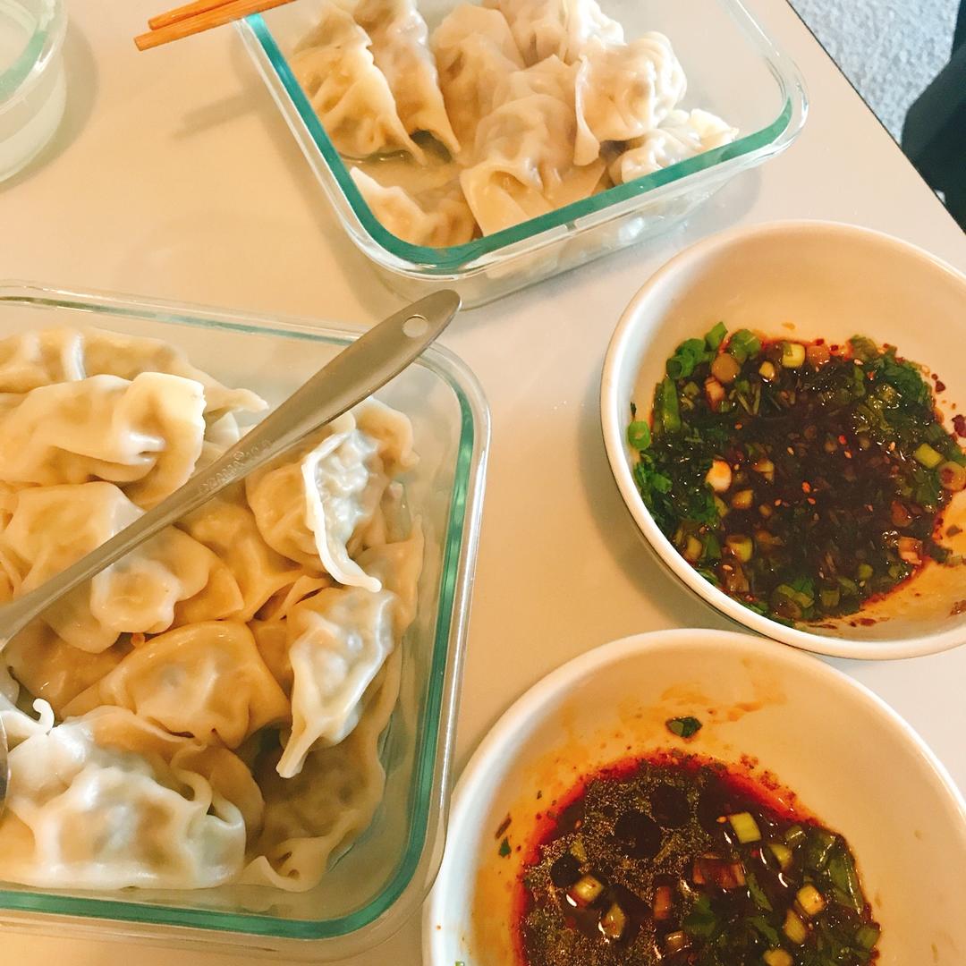 芹菜木耳鲜肉水饺