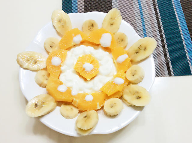 水果拼盘
（排排坐吃果果）