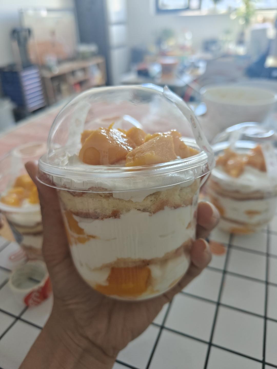 网红波波杯蛋糕
