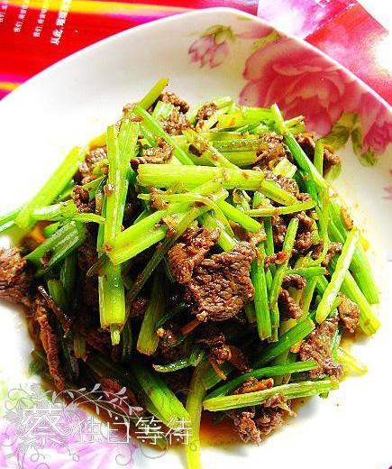 芹菜炒牛肉