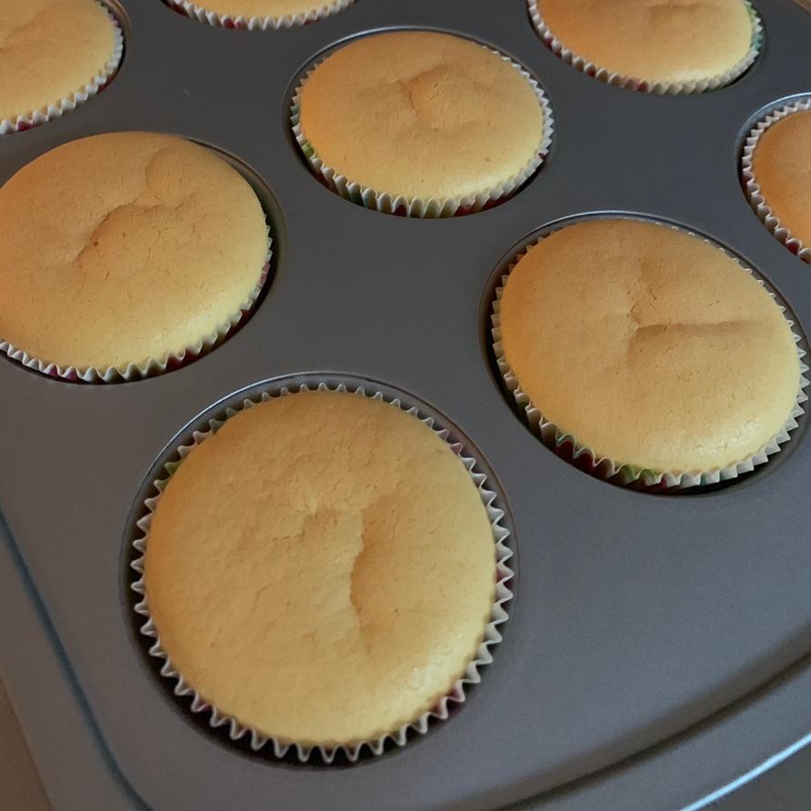 纸杯蛋糕 🧁酸奶小蛋糕   ——附视频