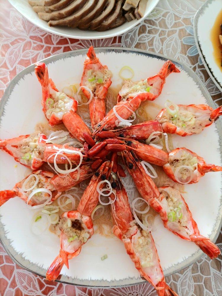 最美年夜饭-🌺花开富贵🦐（蒜蓉粉丝开背虾）