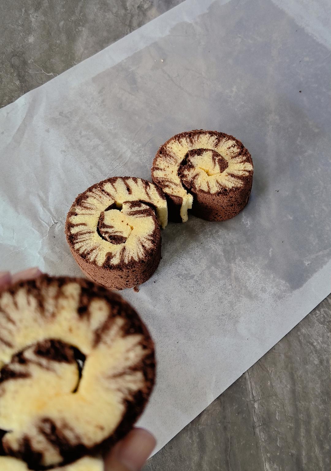 【蛋糕卷小分队】8：可可旋风卷