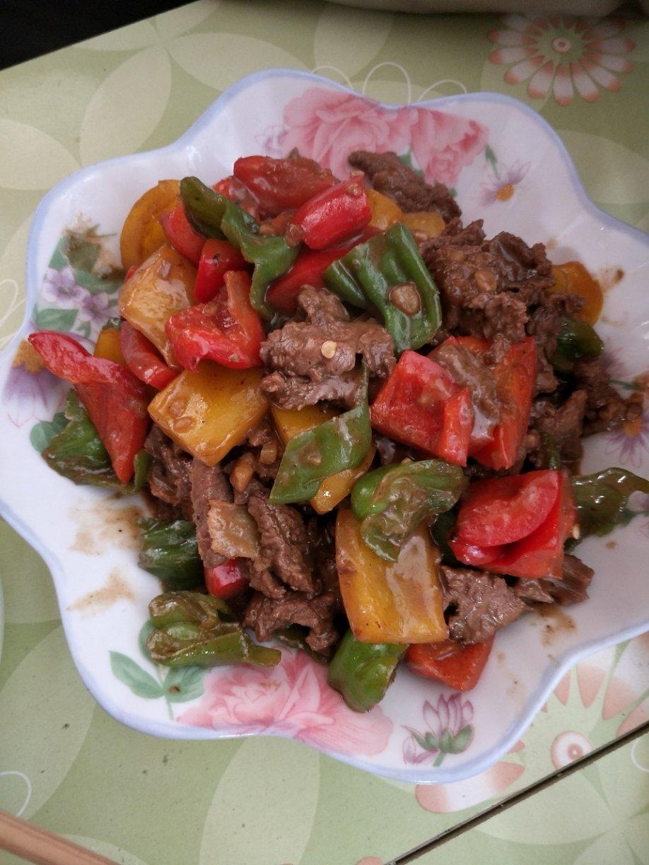 青红椒炒牛肉