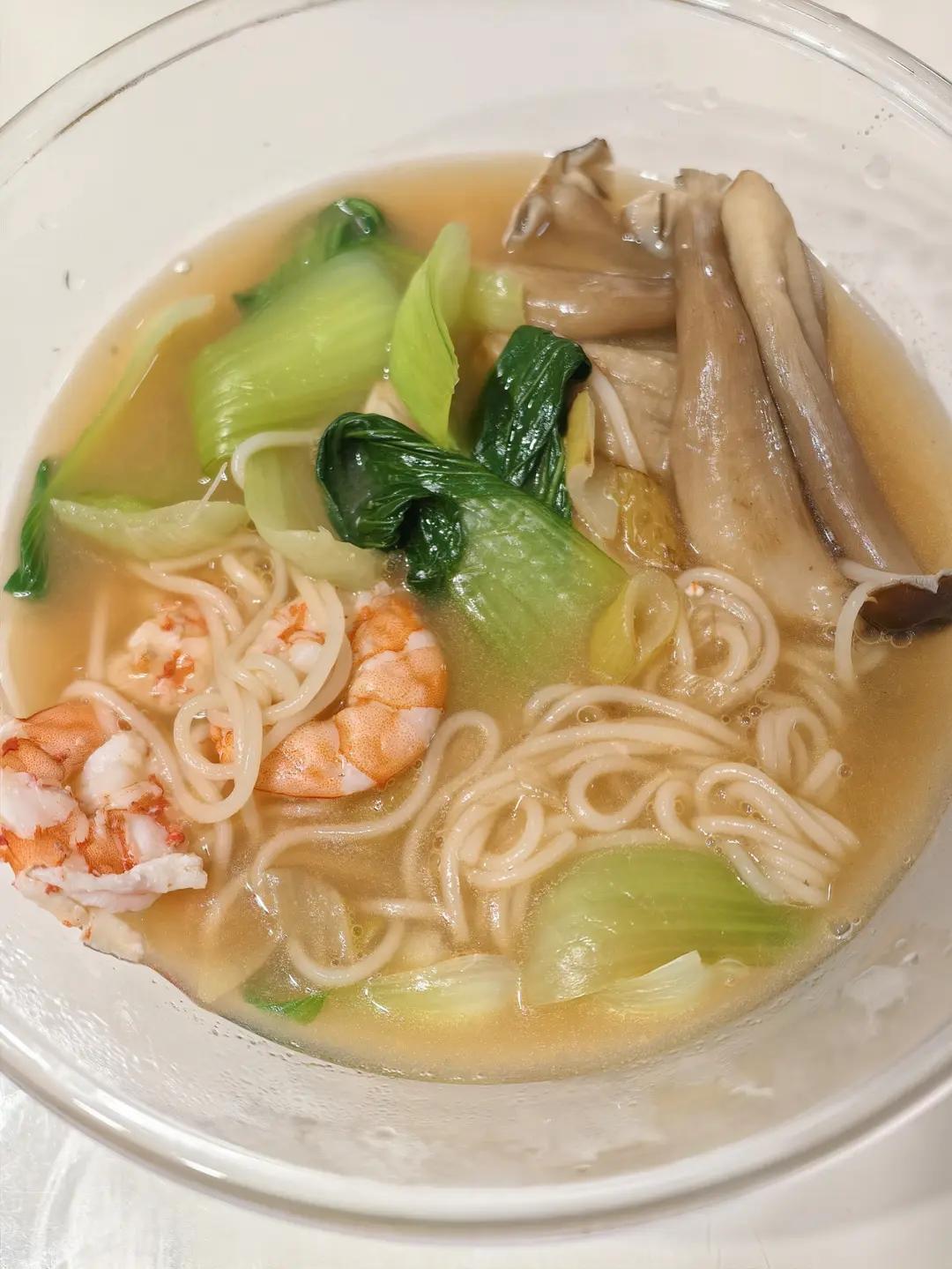 鲜虾蔬菜面