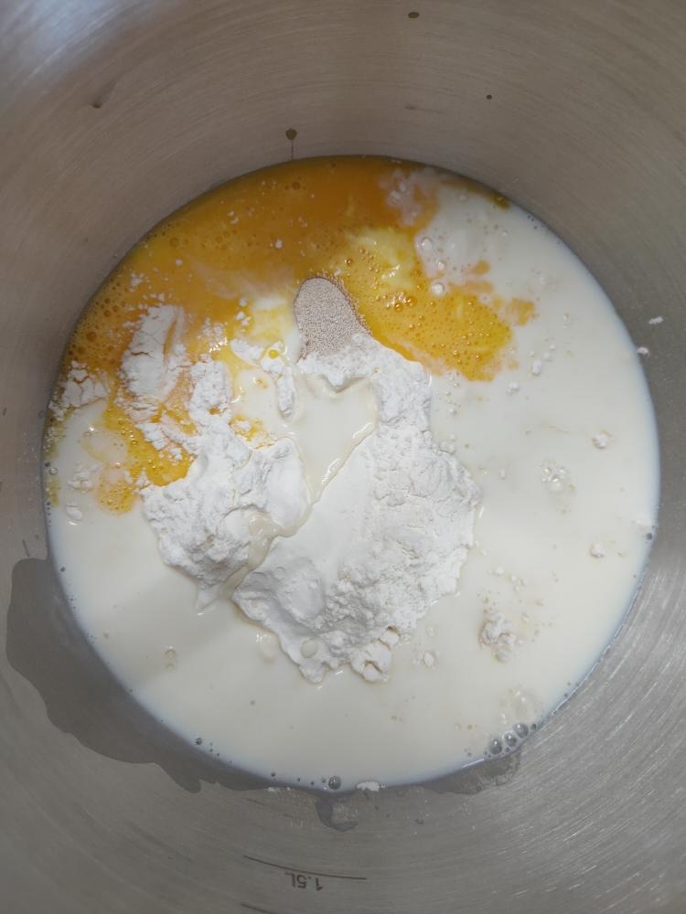 纯奶手撕吐司的做法 步骤1