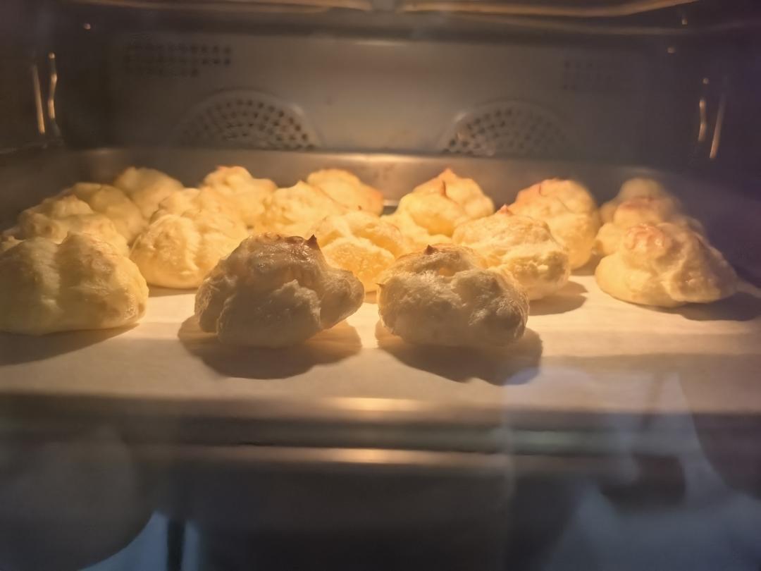 简单易成功的奶油小泡芙做法