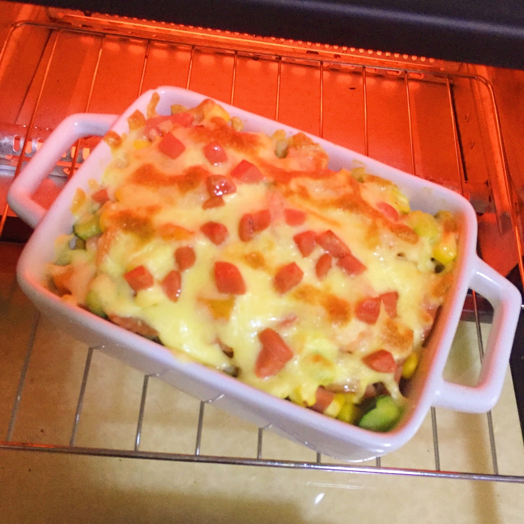 鲜虾培根芝士焗饭