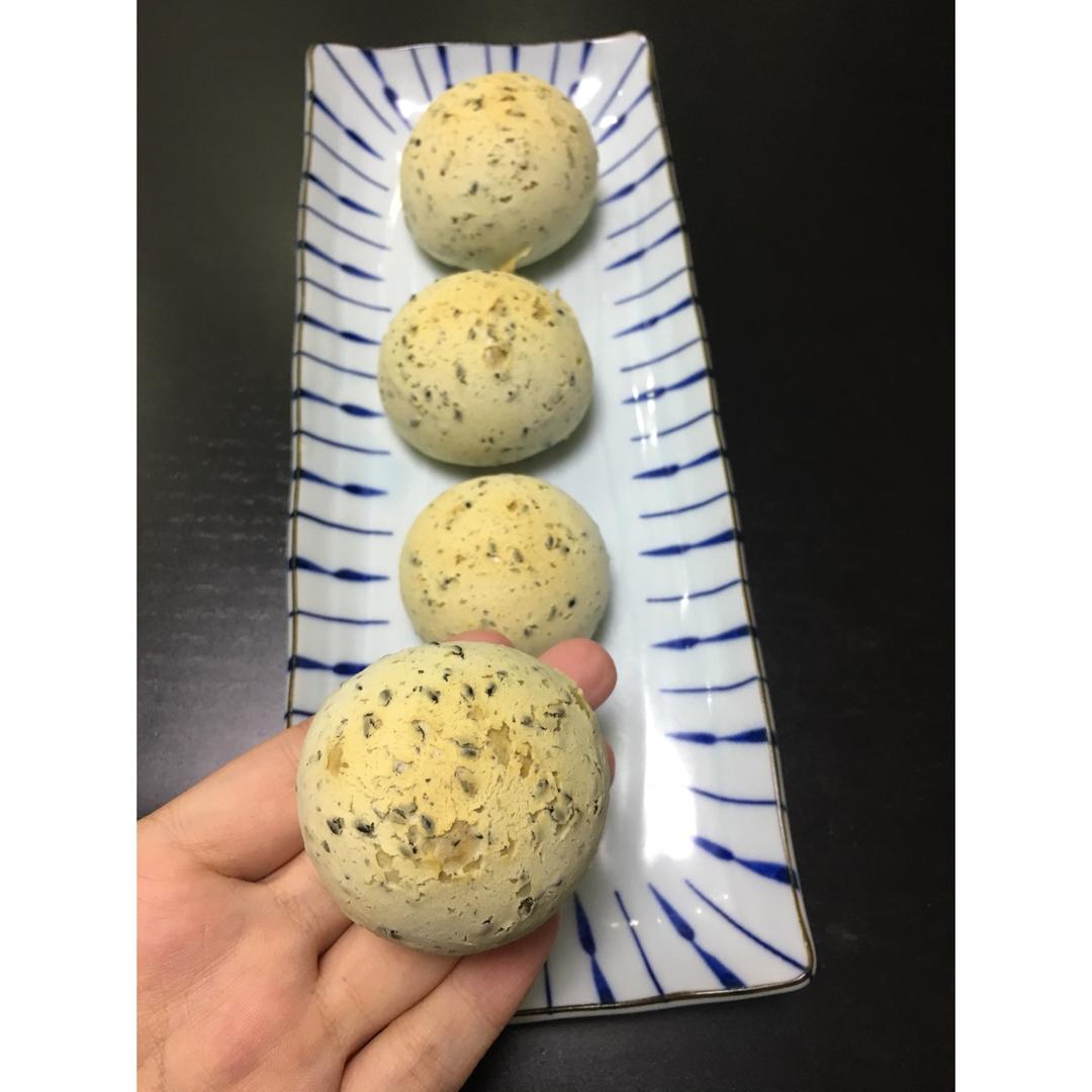 黑芝麻麻薯面包