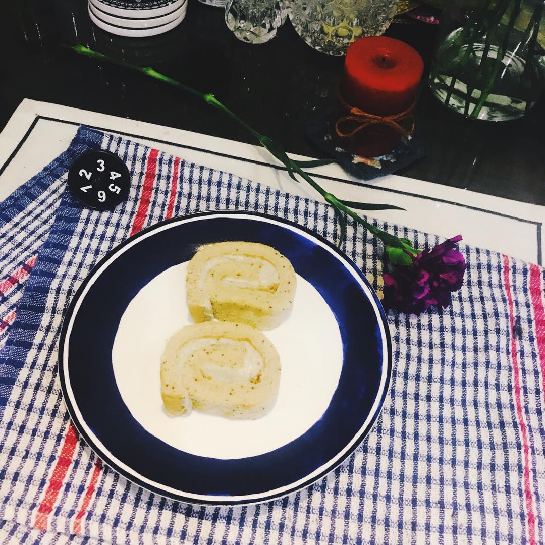 红茶香蕉卡仕达戚风蛋糕卷