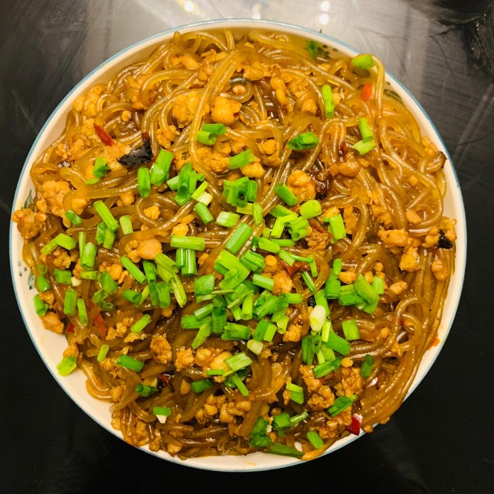 蚂蚁上树