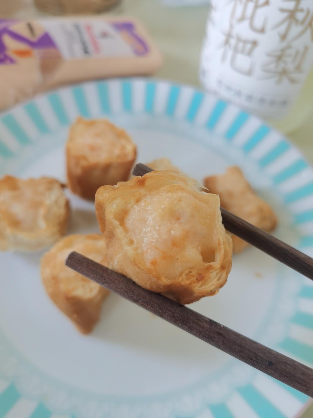 一款适合零厨艺小白的快手菜👉虾滑油条