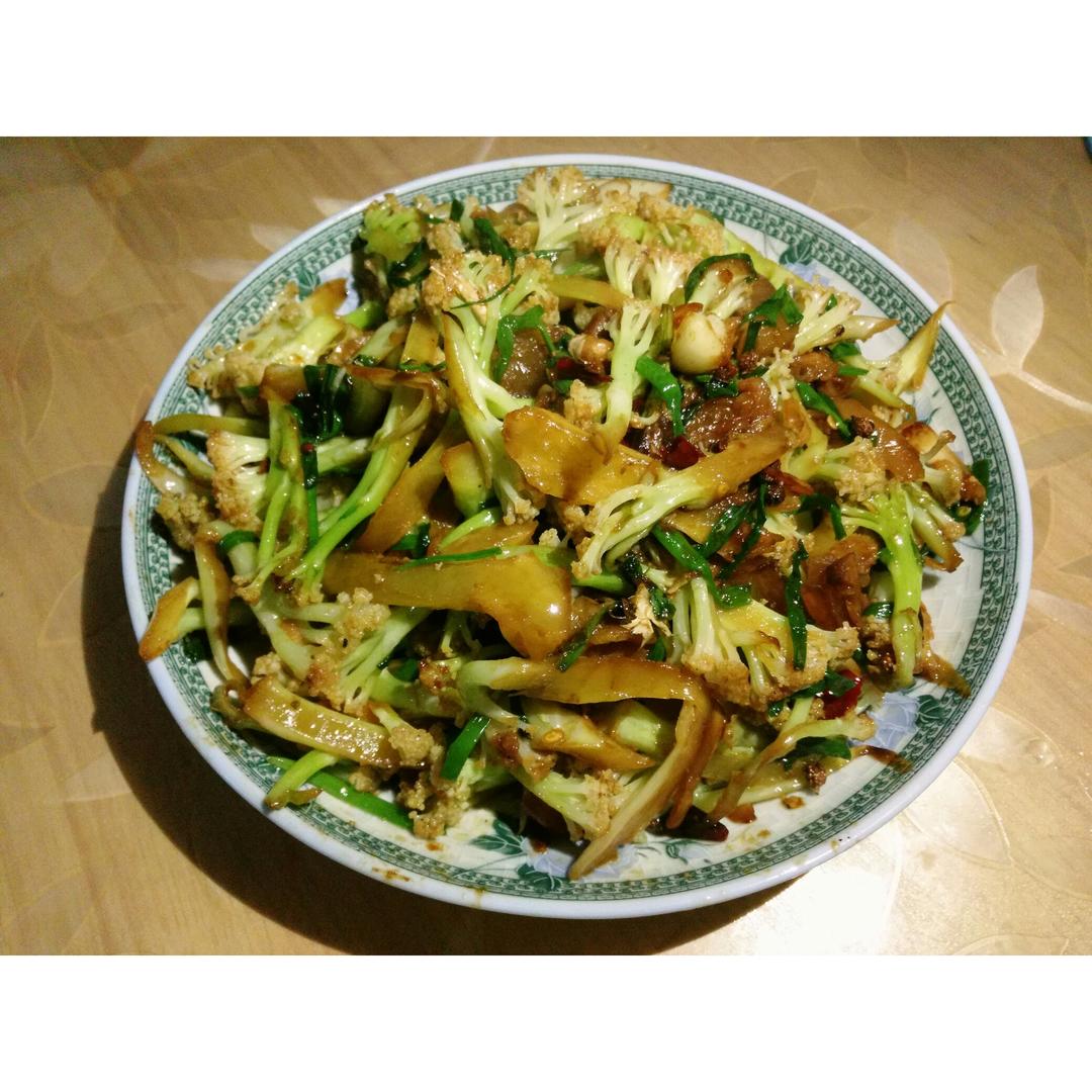 很“浪费”米饭的家常菜之一-------干锅菜花