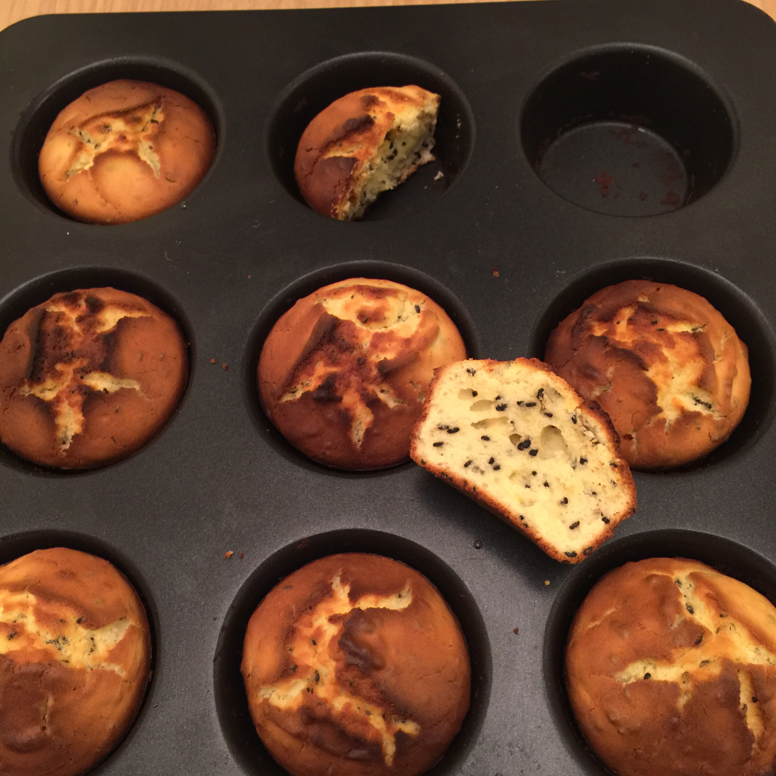 我不是磅蛋糕！黑芝麻柠檬蛋糕