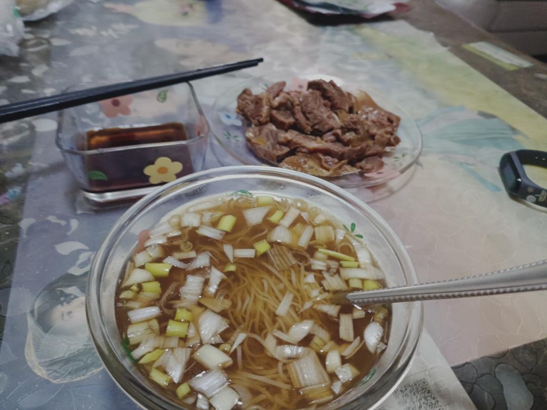 酸汤面——简单快手，五分钟可以上桌