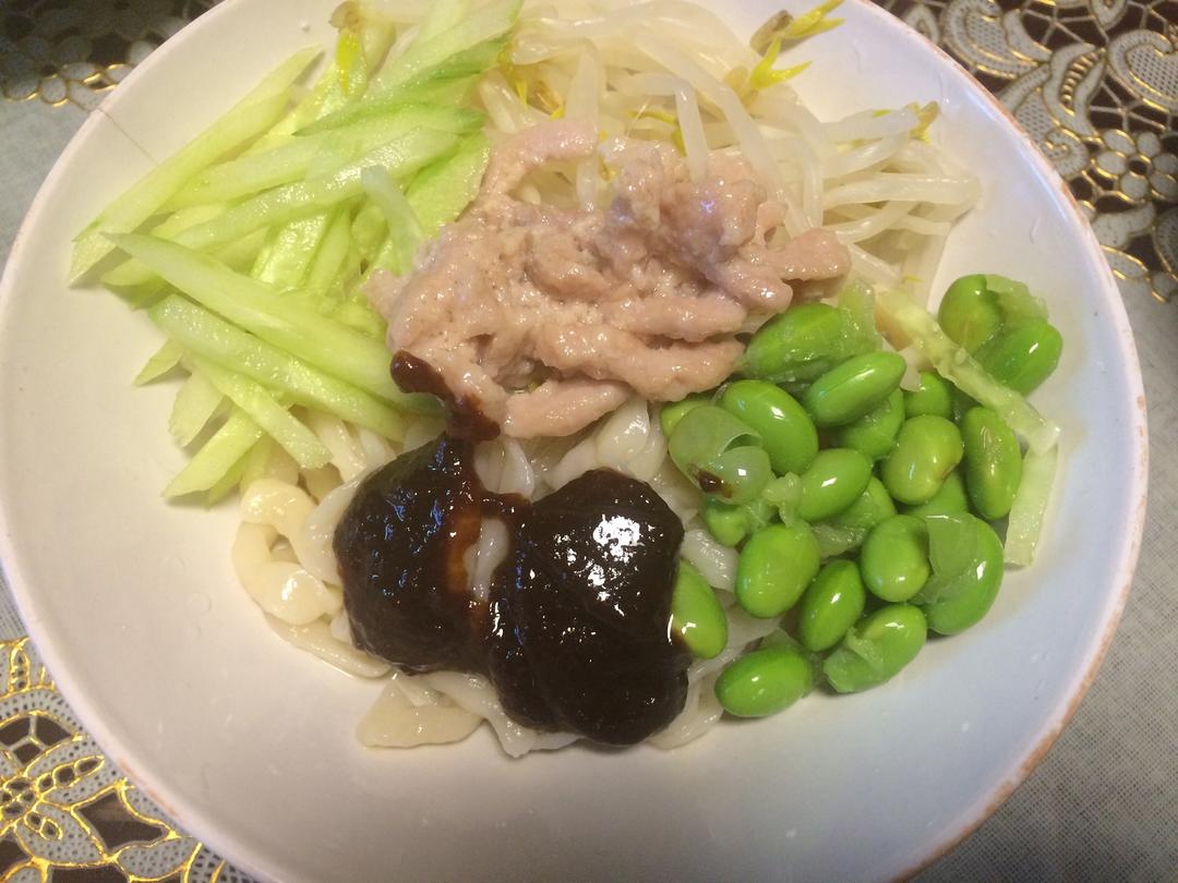 老北京炸酱面的做法