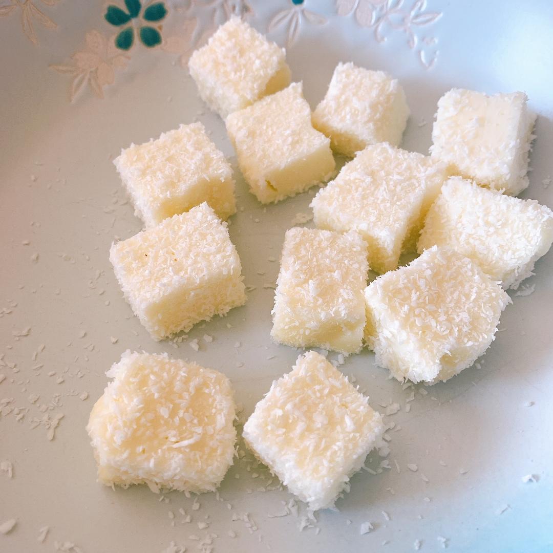 椰蓉牛奶小方