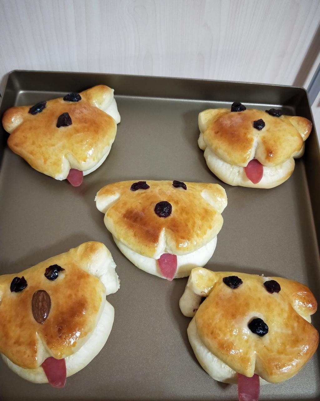 始源管家婆做的可爱的小狗面包