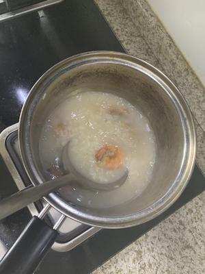 宝宝辅食之虾肉蔬菜粥的做法 步骤3