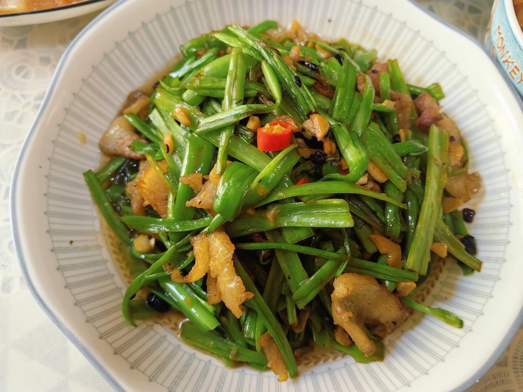 空心菜梗炒辣椒 通菜杆炒肉里面含三种做法