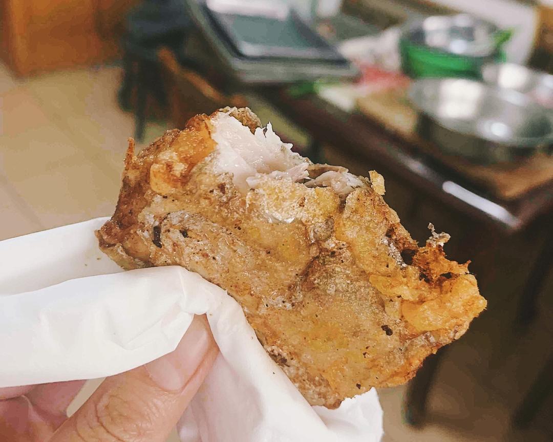 简单酥脆的炸带鱼（食堂做法）的做法