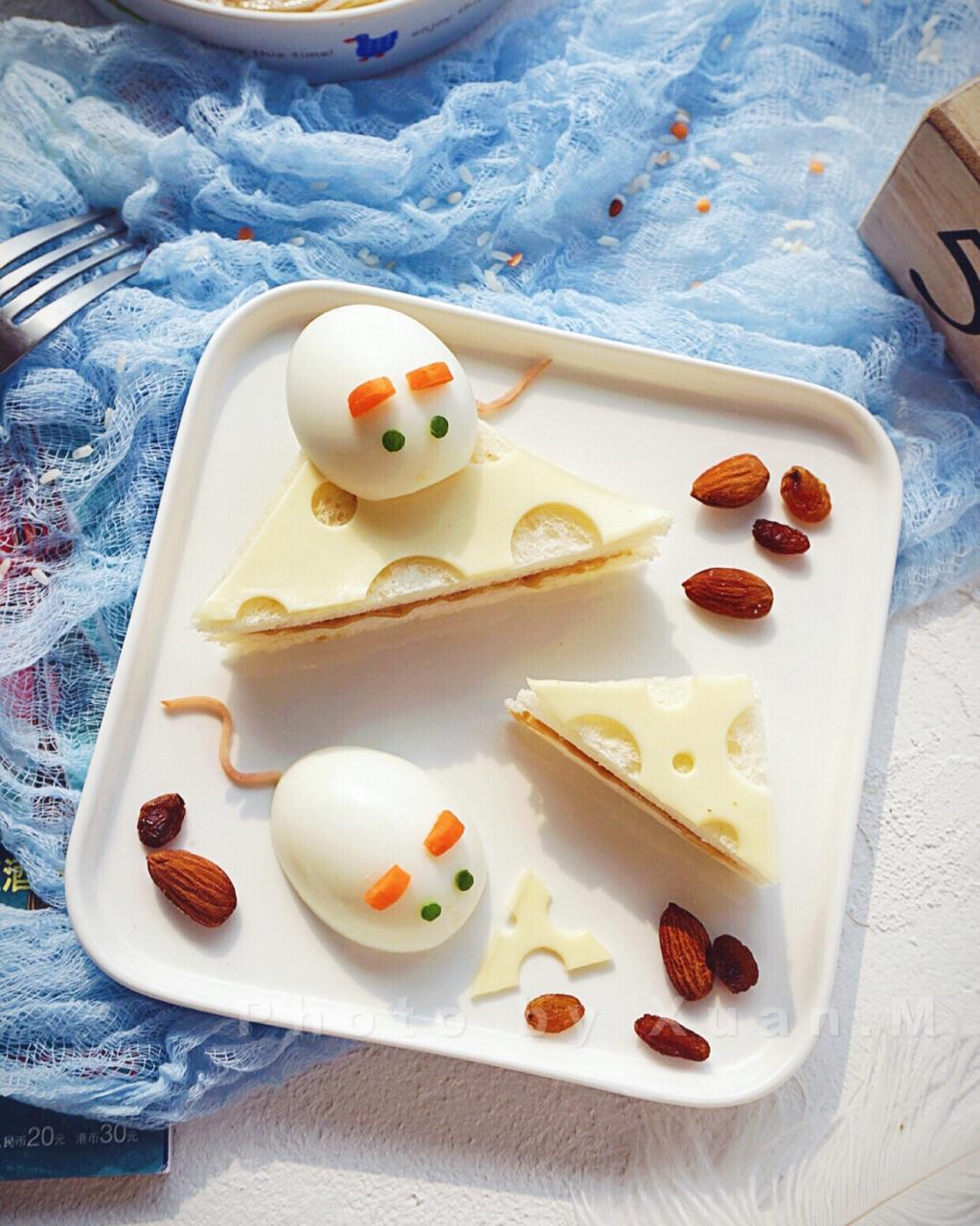 花样吐司卡通早餐