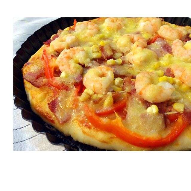 厚底鲜虾培根披萨
